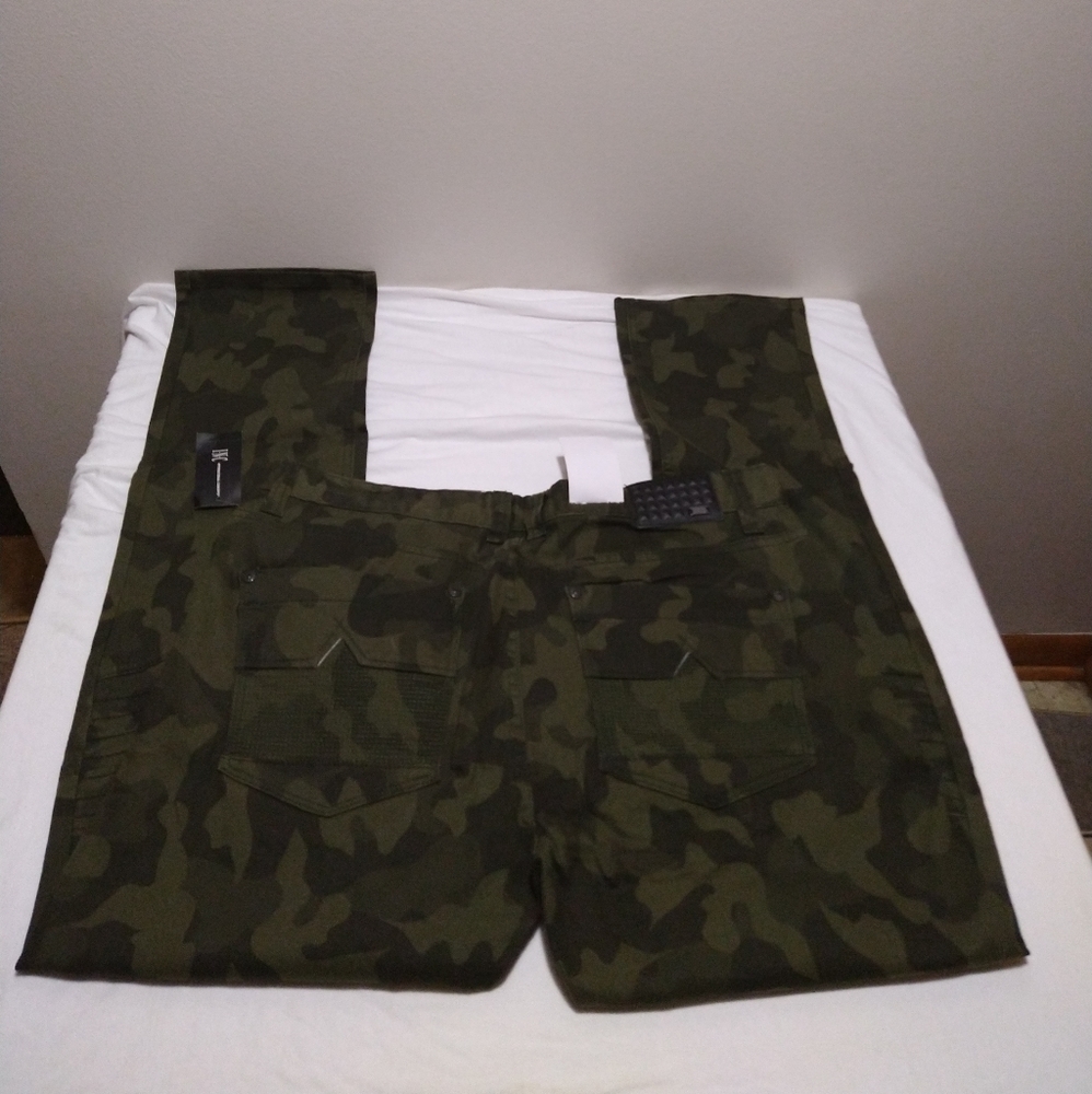 INC Berlin Slim Straight Camo Moto Jeans - Picture 9 of 16